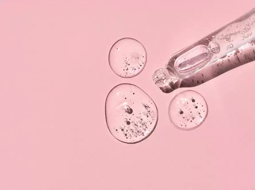 Gynomunal contiene ácido hialurónico vaginal, un ingrediente común en tratamientos para la piel, presente en humectantes vaginales, lubricantes vaginales como Gynomunal.